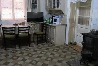 Casă cu 2 camere cu Teren 1628 Mp în Central - 16