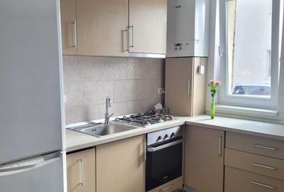 Apartament cu 2 camere decomandat în Exterior Vest
