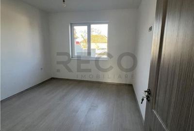 Casă cu 4 camere cu Teren 719 Mp în Nojorid - 10