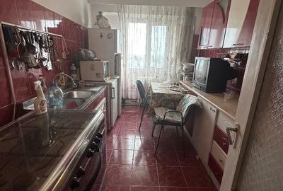 Apartament cu 4 camere decomandat în Plantelor