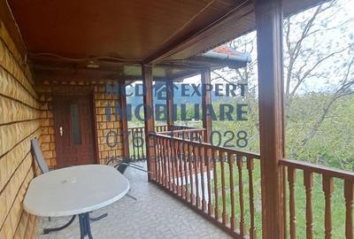 Casă cu 4 camere în Ceahlău - 13