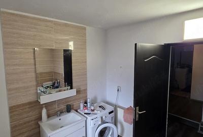 Casă cu Teren 577 Mp în Aninoasa - 2