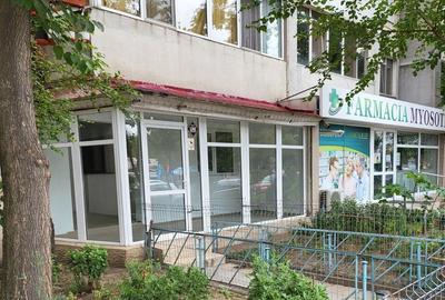 Spațiu comercial, de 34 mp, în Central - 4
