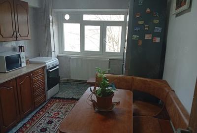 Apartament cu 3 camere decomandat în Central - 3