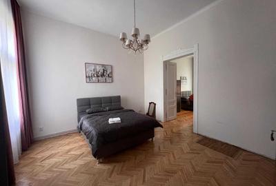 Casă cu 4 camere cu Teren 100 Mp în Central - 2