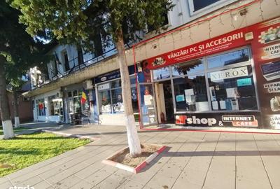 Spațiu comercial, de 45 mp, în Central