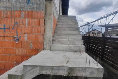 Casă cu 4 camere în Geamăna - 4