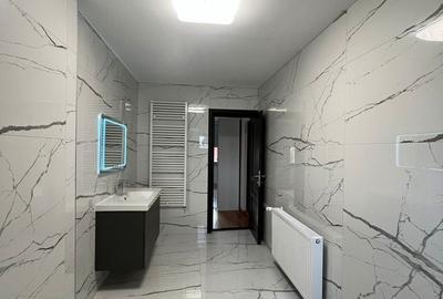 Casă cu 5 camere cu Teren 1098 Mp în Vladimirescu - 11