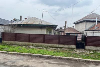 Casă cu Teren 1007 Mp în Central