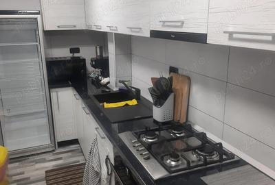 Casă cu 3 camere cu Teren 986 Mp în Central - 1
