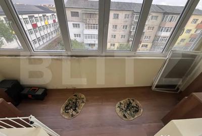 Apartament cu 2 camere semidecomandat în Micro 11