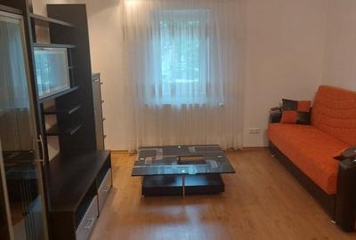Apartament cu 3 camere decomandat în Zarand - 1
