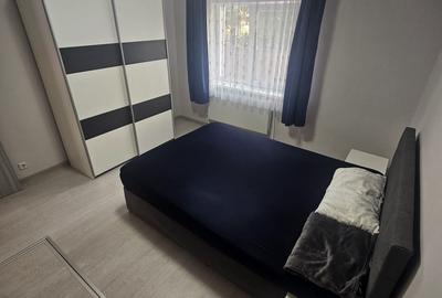 Apartament cu 3 camere decomandat în Exterior Vest