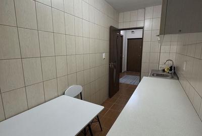 Garsonieră decomandată în Lujerului