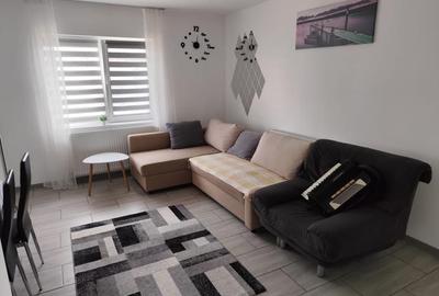 Casă individuală cu 3 camere cu Canalizare în Central