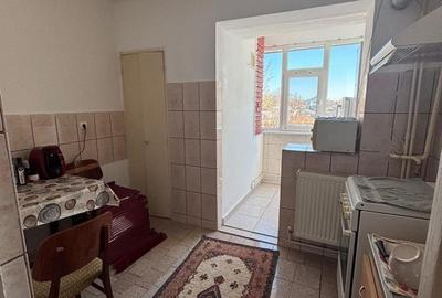 Garsonieră decomandată în Școlilor