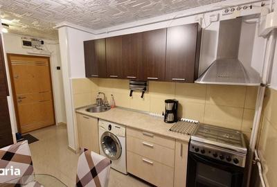 Apartament cu 2 camere decomandat în Rahova