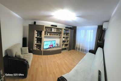Apartament cu 2 camere decomandat în Dobroești