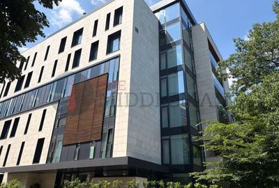 Apartament cu 4 camere în Floreasca