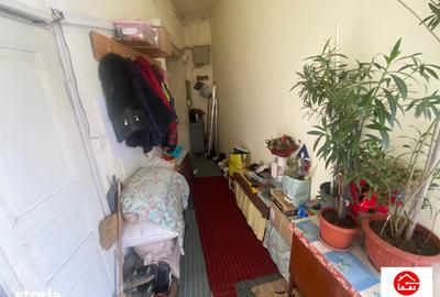 Casă cu 3 camere cu Teren 242 Mp în Central