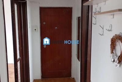 Apartament cu 2 camere decomandat în Tractorul