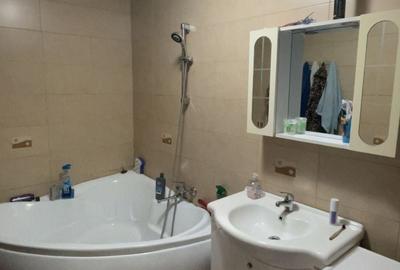 Casă cu 4 camere cu Teren 800 Mp în Central