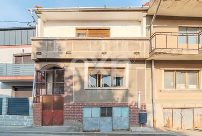 Casă individuală cu 4 camere cu Canalizare în Dealuri Oradea