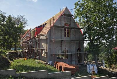 Duplex cu 5 camere cu Canalizare în Gheorghieni - 1