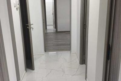 Apartament cu 3 camere semidecomandat în Central - 1