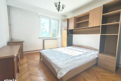 Apartament cu 2 camere semidecomandat în Craiovei