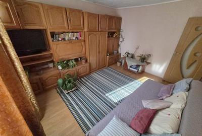 Apartament cu 2 camere decomandat, mobilat în Complex Studențesc