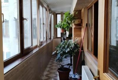 Apartament cu 3 camere decomandat în Decebal - 3