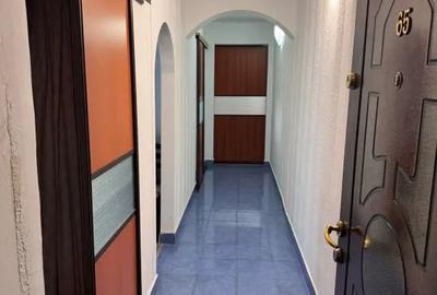 Apartament cu 3 camere semidecomandat în Central - 4