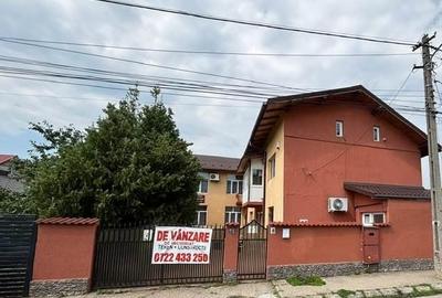 Casă cu 8 camere cu Canalizare în Micro 6 - 2