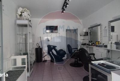 Spațiu comercial, de 34 mp, în Central - 4