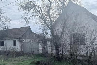 Casă cu Teren 1388 Mp în Răpsig - 2