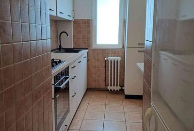 Apartament cu 2 camere semidecomandat în Dacia