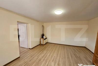 Casă cu 2 camere cu Teren 850 Mp în Central