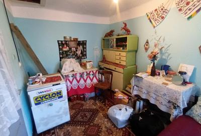Casă cu 3 camere cu Teren 1736 Mp în Martalogi