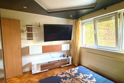 Apartament cu 2 camere decomandat în Central - 2