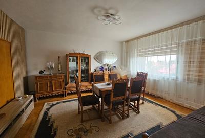 Apartament cu 3 camere decomandat, mobilat în Șagului - 2