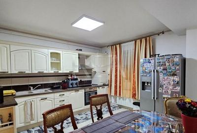 Apartament cu 2 camere semidecomandat, mobilat în Ghencea