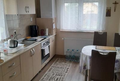 Casă cu 5 camere cu Teren 1100 Mp în Alma - 1