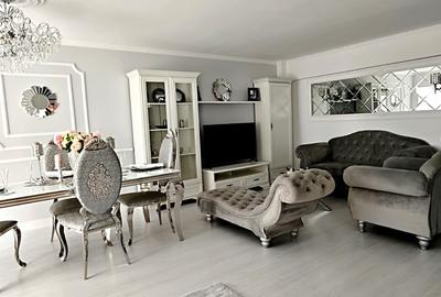 Apartament cu 3 camere decomandat în Piața Centrală