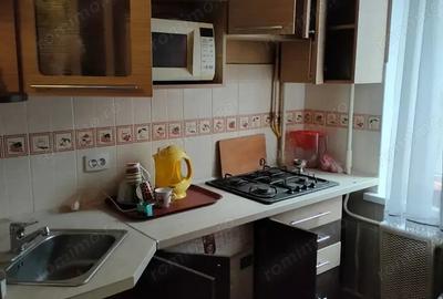 Garsonieră decomandată în Badea Cârțan - 1