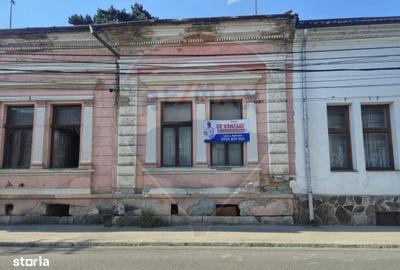 Casă cu 4 camere cu Teren 331 Mp în Ultracentral