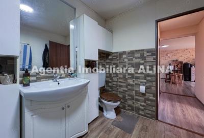 Casă cu Teren 989 Mp în Bejan