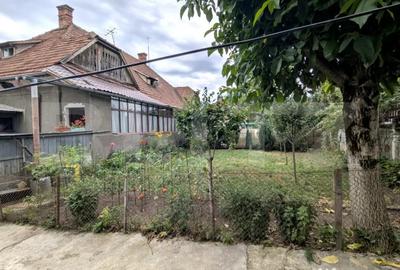 Casă cu 2 camere cu Teren 270 Mp în Iris