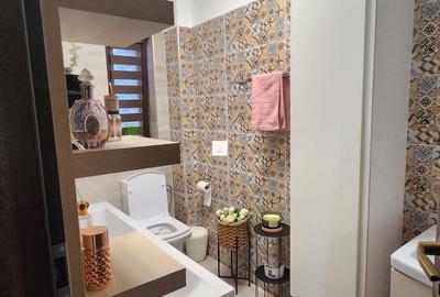 Casă cu 5 camere cu Teren 317 Mp în Corbeanca