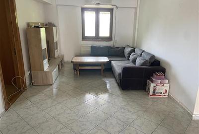 Apartament cu 4 camere decomandat, mobilat în Ultracentral